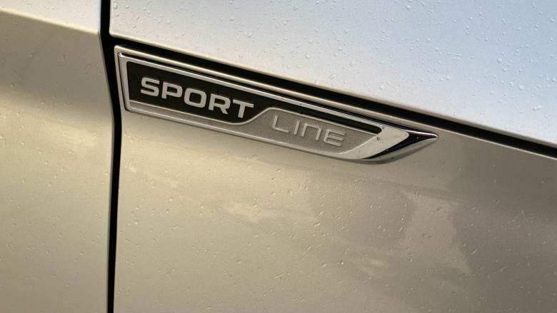 Skoda Superb 2.0 TSI 190 Sport Line Plus 5dr DSG Petrol Estate